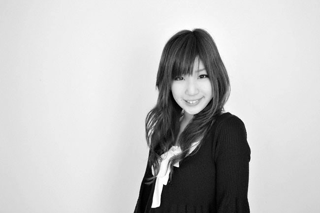 hitomi026bw