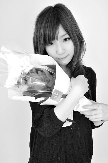 hitomi029bw 