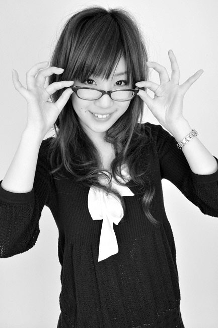 hitomi032bw 
